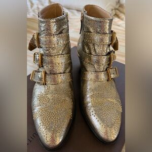 Chloe Metallic Gold Buckle Ankle Boots Susanna size 39 worn 1 time
